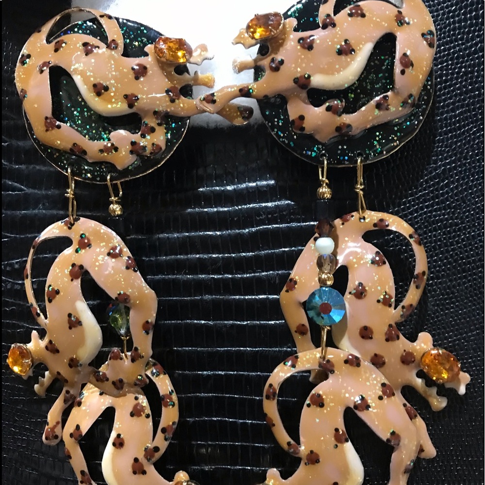 Lunch at the Ritz Earrings - Picture 2 of 7